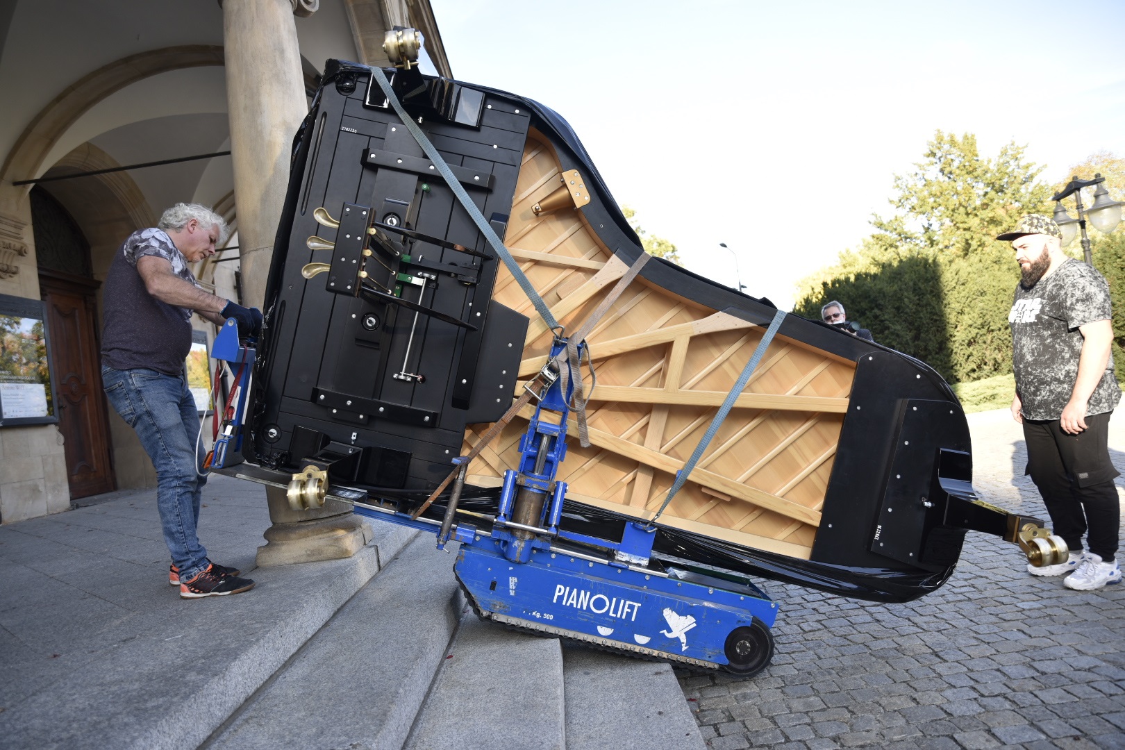 piano-lift THE A TEAM - Fort Lauderdale Piano Movers